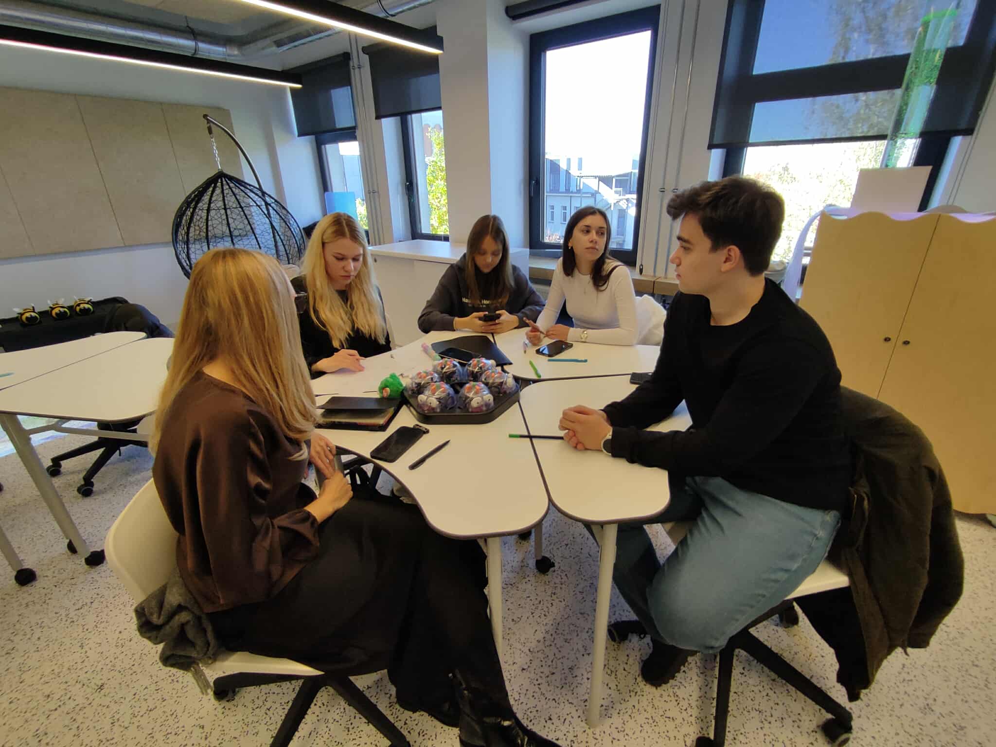 568669415 1349127966794727 8869428945468782777 n